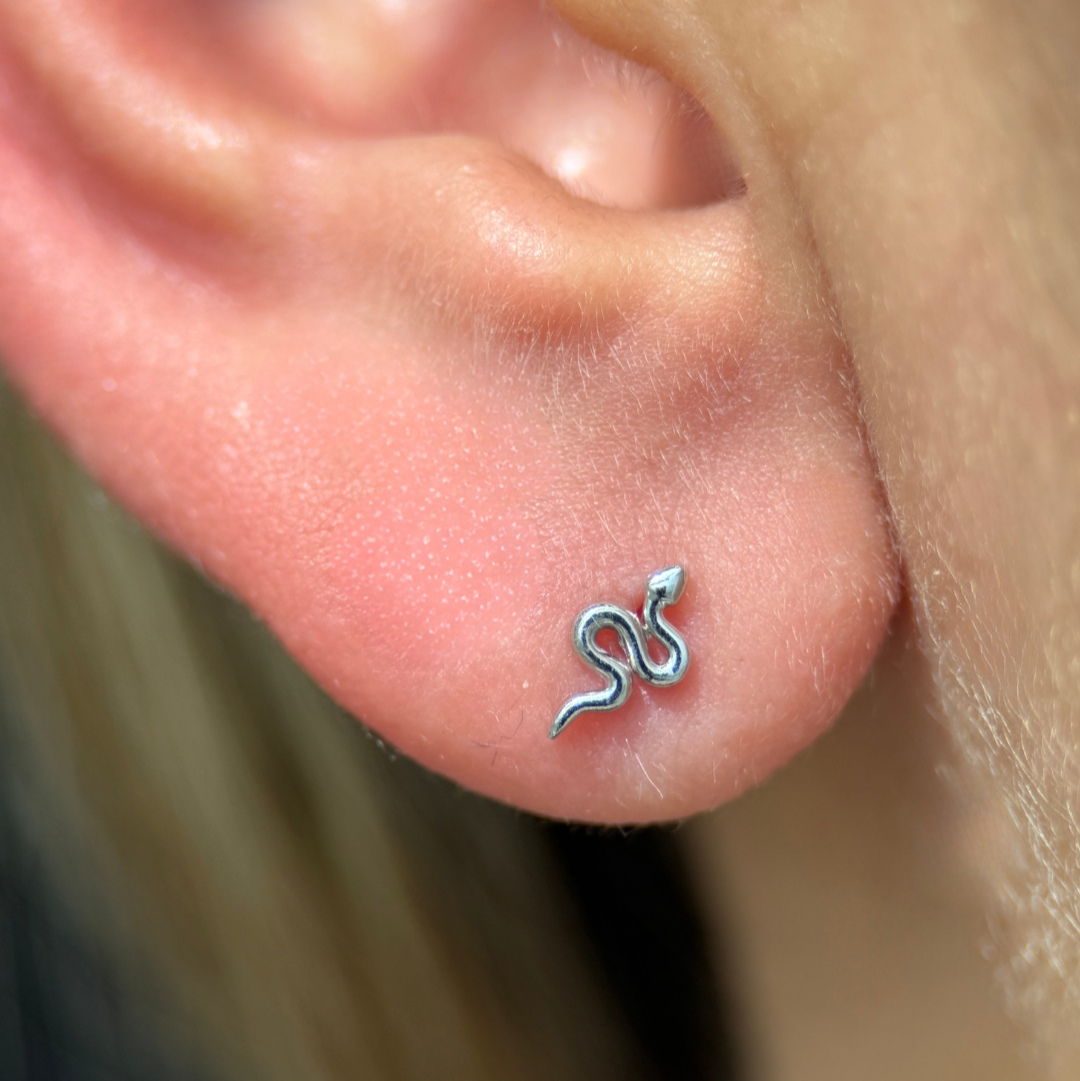 Snake Flat Back Stud in Solid 14k White Gold
