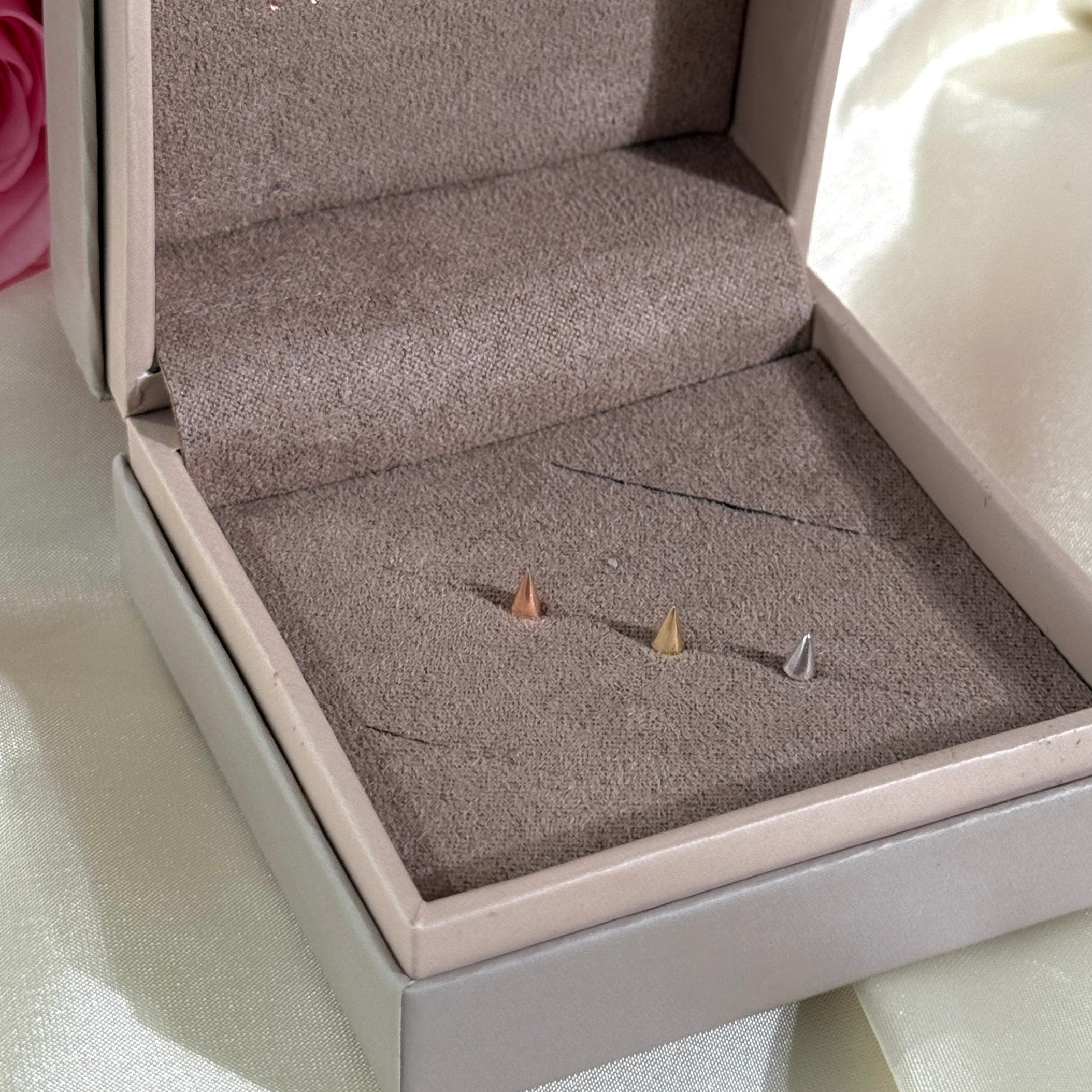 Spike Flat Back Stud in Solid 14k White Gold