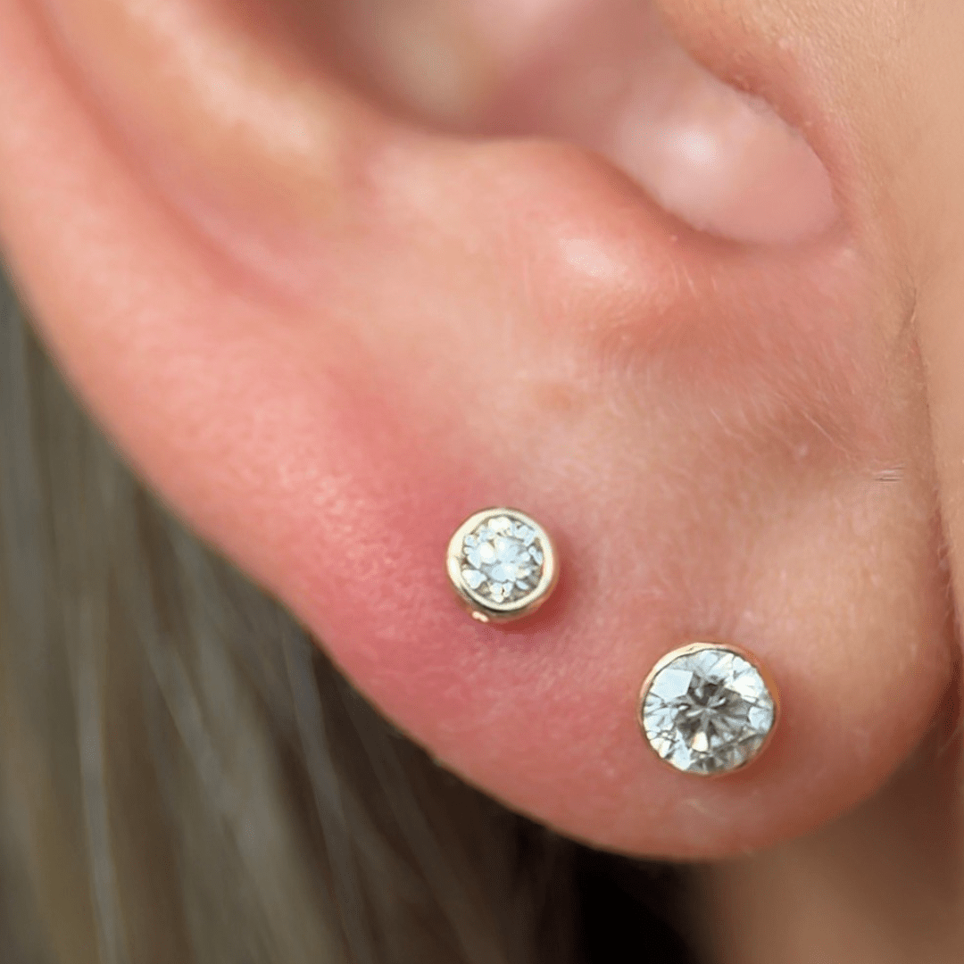 Floating Round Diamond Flat Back Stud Invisibly Set in Solid 14k Yellow Gold