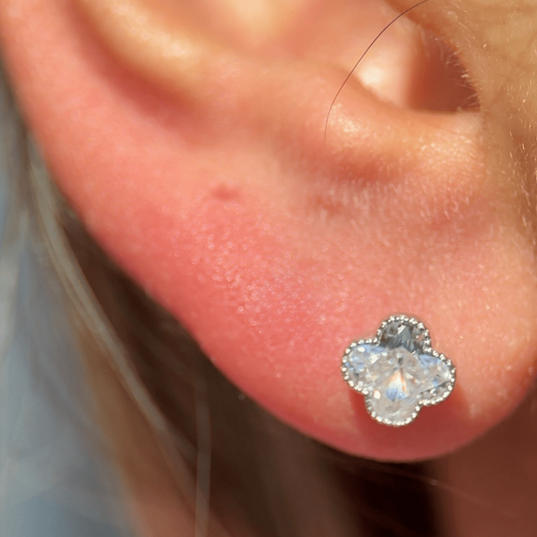 Gemstone Clover Flat Back Stud Milgrain Set in Solid 14k White Gold