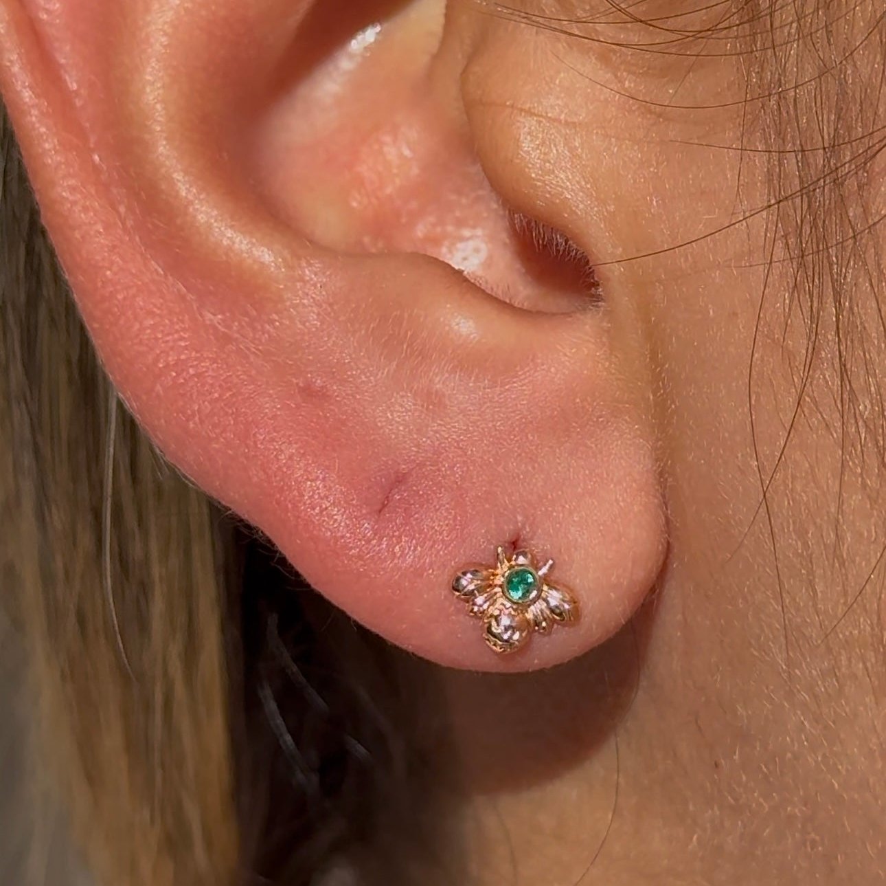 Emerald Bee Flat Back Stud in Solid 14k Rose Gold