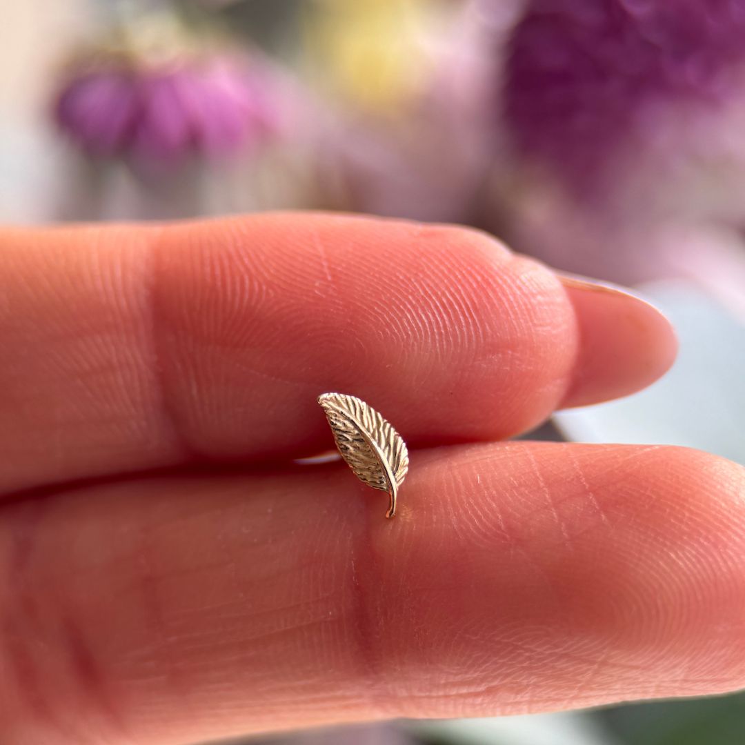 Leaf Flat Back Stud in Solid 14k Yellow Gold
