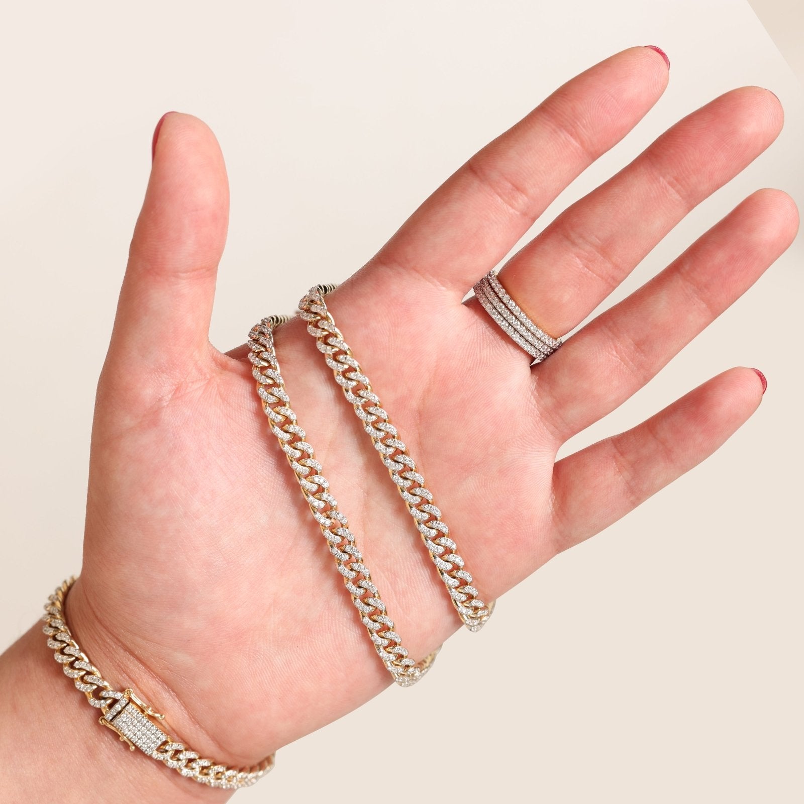 Classic Diamond Cuban Chain Bracelet Bracelets Estellacollection #product_description# 18036 14k Chain Bracelets Diamond #tag4# #tag5# #tag6# #tag7# #tag8# #tag9# #tag10#
