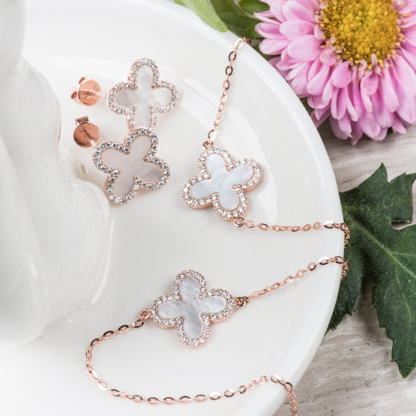 Mother of Pearl Clover with Diamond Halo Ring Rings Estellacollection #product_description# 17203 14k Birthstone Diamond #tag4# #tag5# #tag6# #tag7# #tag8# #tag9# #tag10# 6